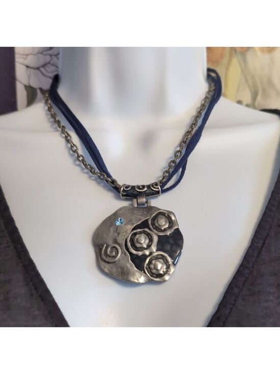 Jewelry - Artisan Mixed Media Medallion Style Necklace
